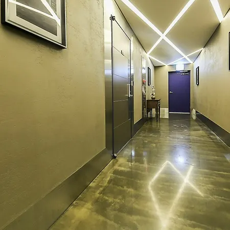 Hotel 9 In Dongdaemoon